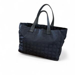 **SOLD** Chanel Travel Ligne Tote